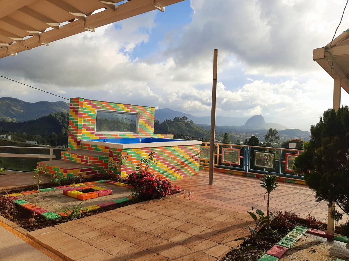El Mirador De Guatape 2 Hotell Exteriör bild