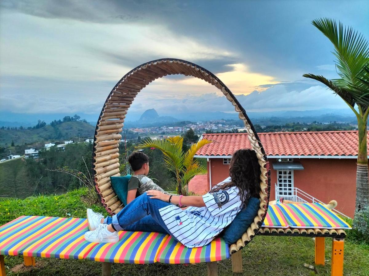 El Mirador De Guatape 2 Hotell Exteriör bild