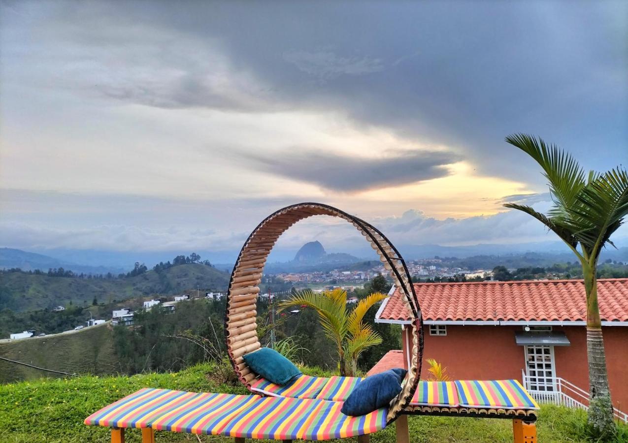 El Mirador De Guatape 2 Hotell Exteriör bild