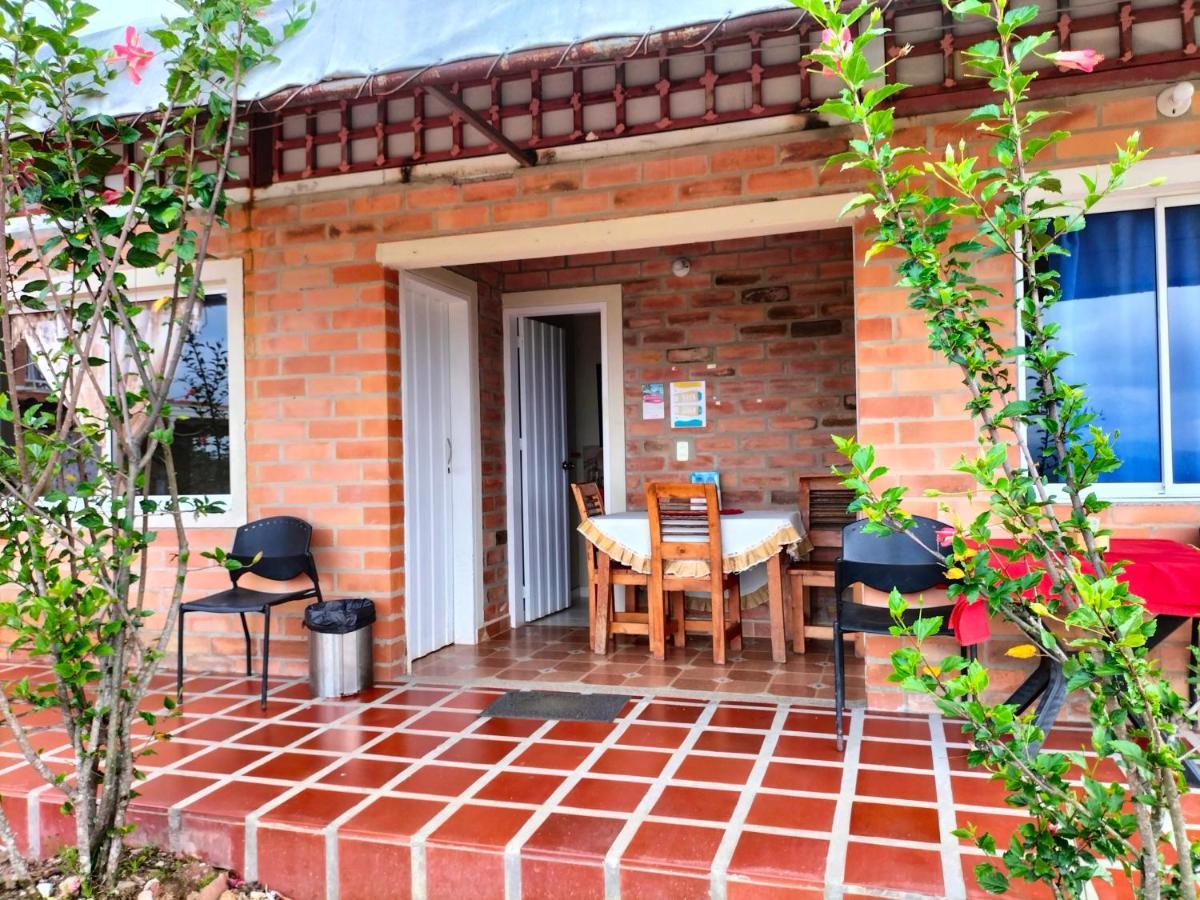 El Mirador De Guatape 2 Hotell Exteriör bild